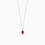 Collier délicat en or rose avec diamant et rubis