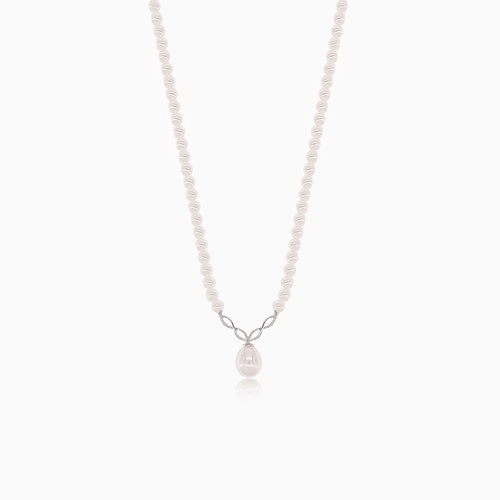 Elegante Halskette mit Diamant und weißer Perle