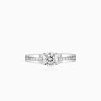 Bague en zircon cubique avec pierres d’accent sur les côtés