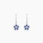 Květinové náušnice s akcentem safíru