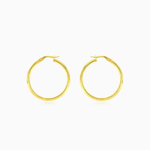 Dünne klassische Gold-Creolen für Damen