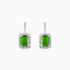 Náušnice se syntetickým smaragdem uprostřed