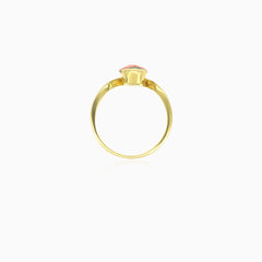 Bague simple en or jaune avec grenat taille poire
