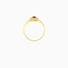 Simple royal yellow gold garnet ring