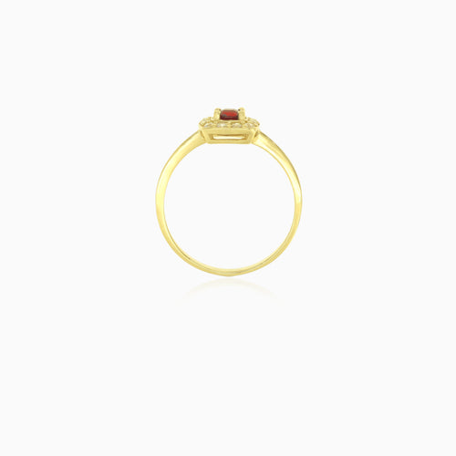 Simple royal yellow gold garnet ring