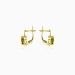 Boucles d'oreilles pendantes en or jaune avec moldavite en forme de cœur