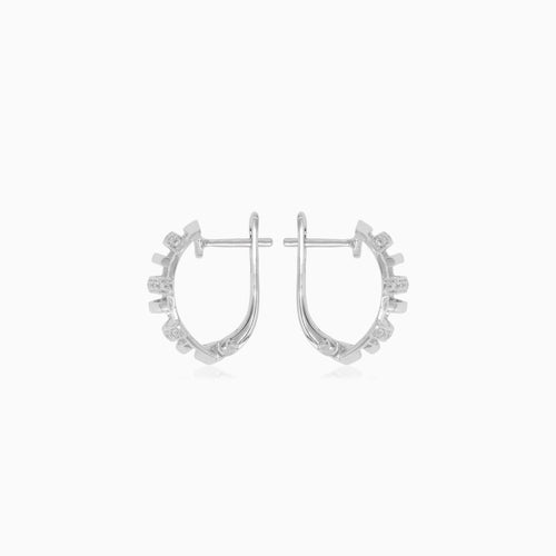 Stříbrné kapkovité náušnice s řadovým vzorem