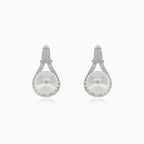 Boucles d'oreilles en argent avec perle et zirconium cubique décoré