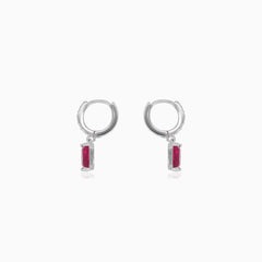 Boucles d’oreilles en argent sterling avec l’élégance du rubis