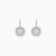 Boucles d’oreilles halo rondes en argent sterling avec opale blanche