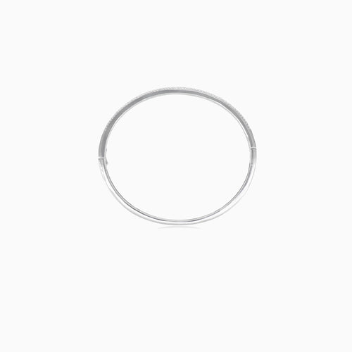 Armreif aus Silber mit rundem und smaragdgeschliffenem Zirkonia