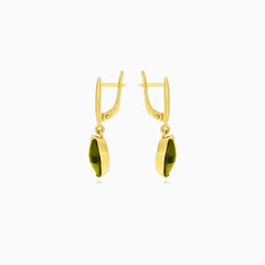 Boucles d’oreilles en or avec moldavite taille coussin