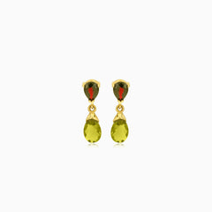Boucles d’oreilles en or avec grenat et moldavite