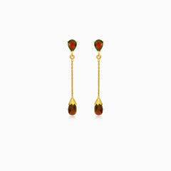 Pendientes colgantes de oro con granate en talla pera