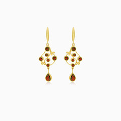 Radiant 14kt gold garnet dangling earrings