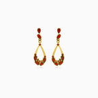 Timeless garnet elegance in 14kt gold