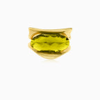 Bague élégante en or 14 carats avec moldavite