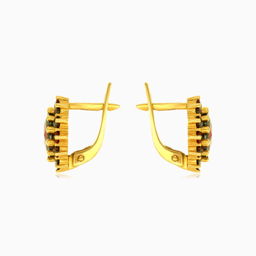 Goldene Blumen-Drop-Ohrringe voller Eleganz