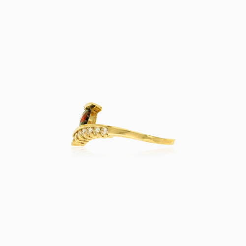 Anillo de granate y circonia cúbica en oro elegante