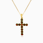 Přívěsek svatý kříž s kulatým granátem