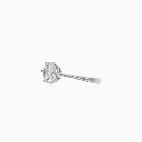 Bague solitaire intemporelle en argent