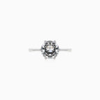 Bague solitaire intemporelle en argent