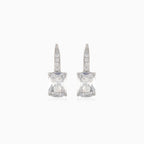 Silberne Ohrhänger mit ovalem Zirkonia