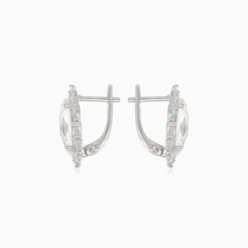 Silberne Ohrstecker mit ovalem Kristall