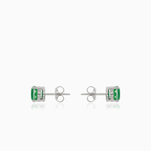 Silberne Ohrstecker mit rundem synthetischem Smaragd