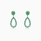 Boucles d’oreilles clous pendantes en argent avec émeraude synthétique