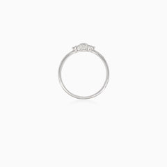 Bague de fiançailles élégante pour femme avec diamants ronds taillés à facettes fines