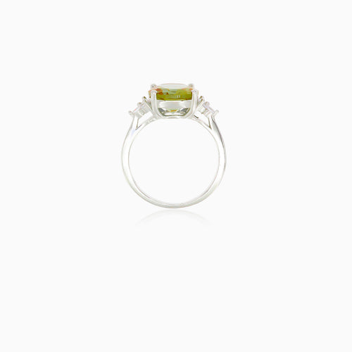Bague femme élégante en argent avec zultanite et oxyde de zirconium