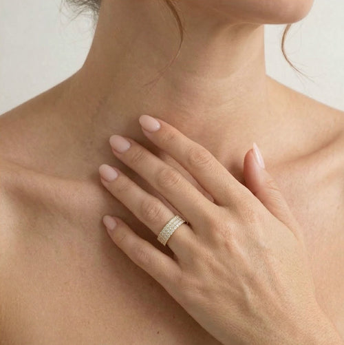 Třířadý zlatý prsten s kubickými zirkony