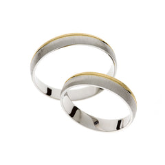 Eleganter Bicolor-Gold-Ehering mit sandgestrahltem Finish