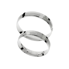 Bague de mariage en or blanc avec marche mate.