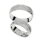 Bague de mariage en or blanc avec lignes gravées
