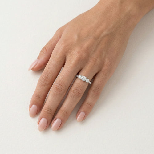 Bague de fiançailles trilogie avec diamants d'accent