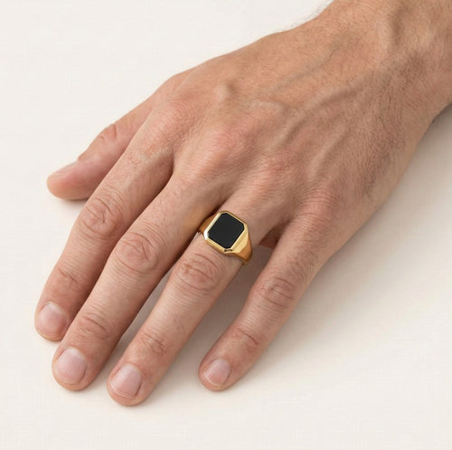 Gold Onyx Ring