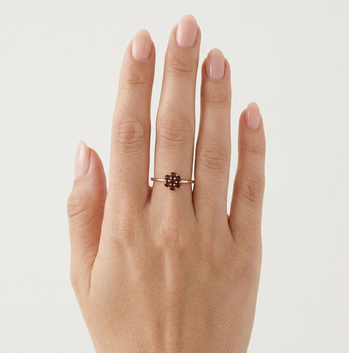 Bague femme grenat rond en forme de fleur