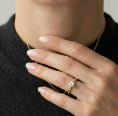 Sechskrappiger Verlobungsring