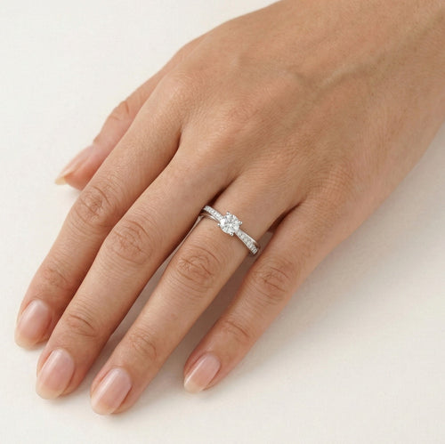 Gedrehter Diamant-Verlobungsring