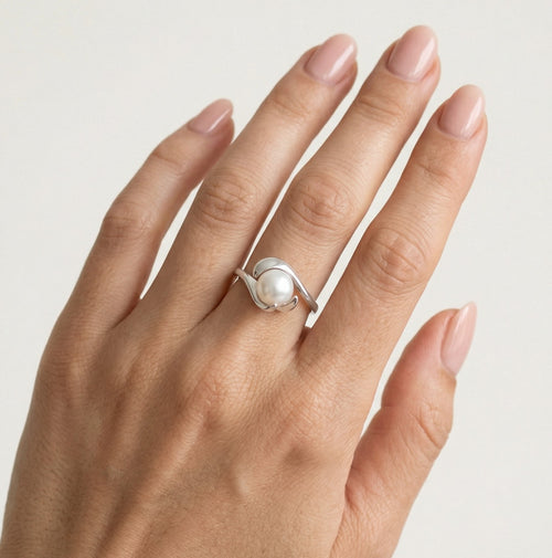 Unique pearl white gold women ring