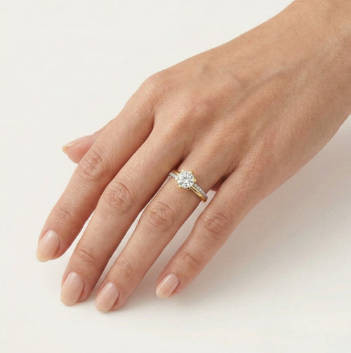 Einzigartiger Goldring mit sechs Krappen