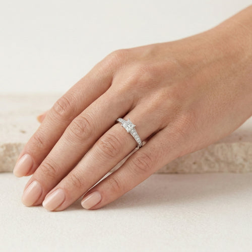 Princess diamantový zásnubní prsten