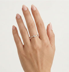 Zásnubní prsten z růžového zlata s diamantem