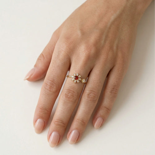 Granat- und Zirkonia-Blumenring aus Gold