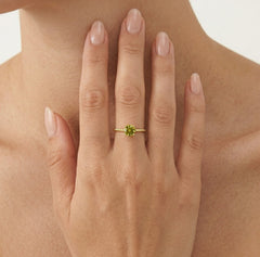 Stylish round cut modavite gold ring