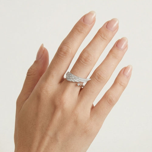Engelsflügel-Ring aus Silber mit Zirkonia