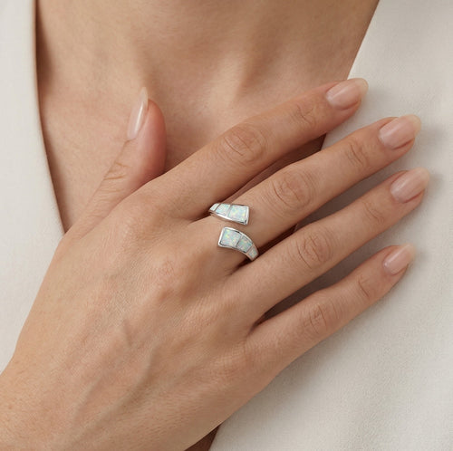 Sterlingsilberring mit quadratischem Opal