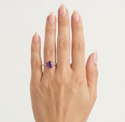Goldring mit Amethyst und Zirkonia